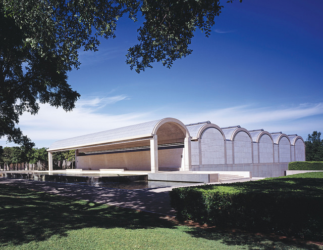 Photo of the Kimbell Museum from the outside showing arched vaults